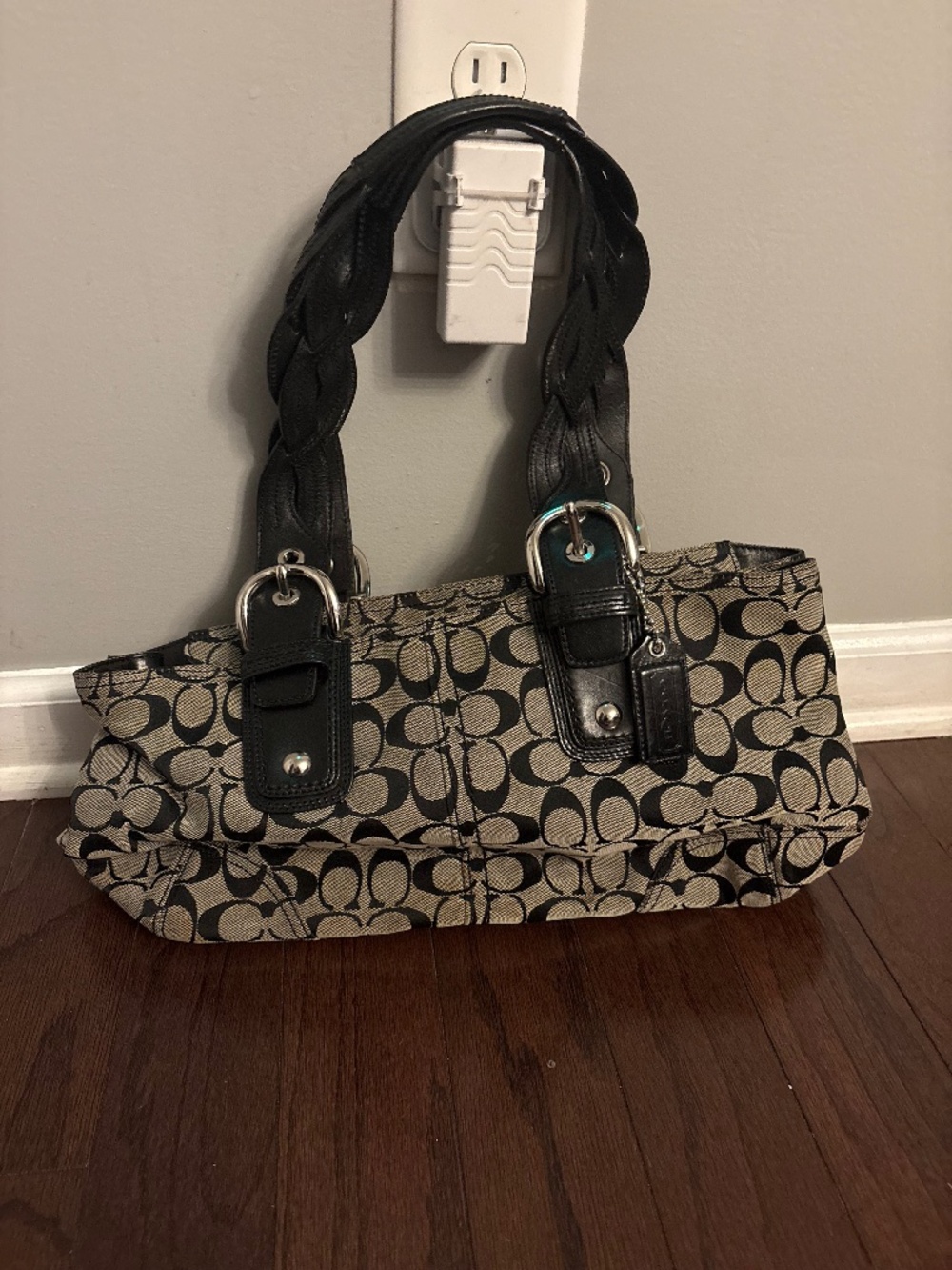 Handbag